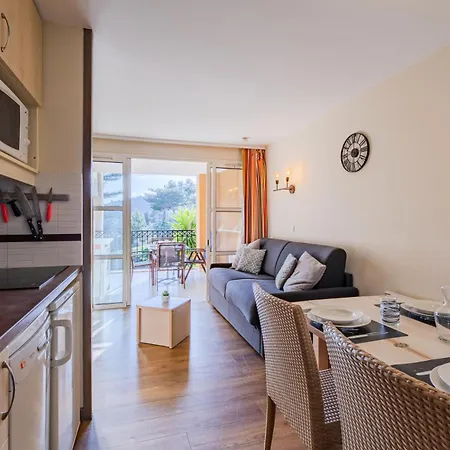 Apartment Le Village De Cap Esterel - Maeva - 4 Personnes Coin Avec Parking Et Terrasse Mae-0523 *
